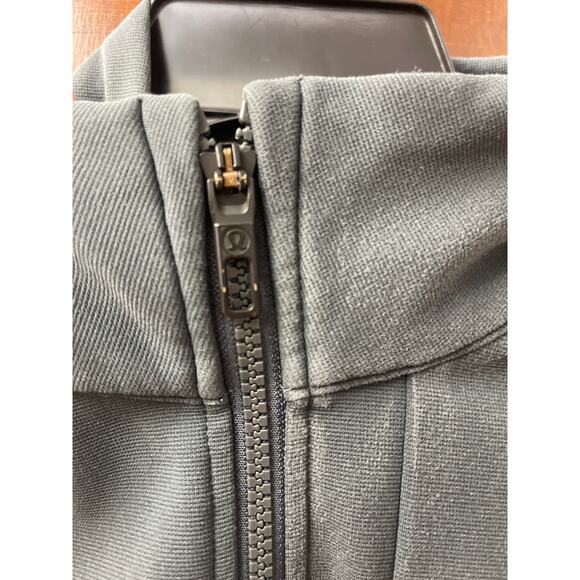 Lululemon men’s zip front jacket size large - Picture 5 of 8